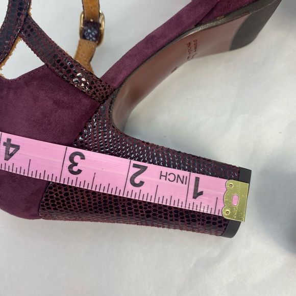 Chie Mihara 
Myla Suede Pumps Croc Textured Leather Gold T Strap Women’s - Picture 10 of 13